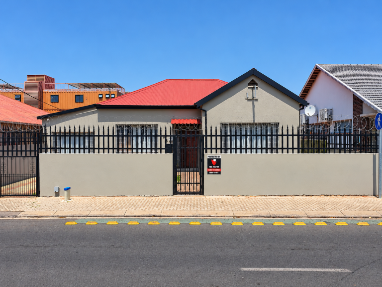 fasa-properties-138f-entrance